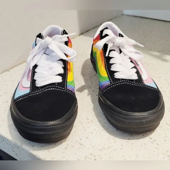 Vans Colorful "Skateboarding 4 All" Rainbow Sneakers | Size 5 - Picture 2 of 7